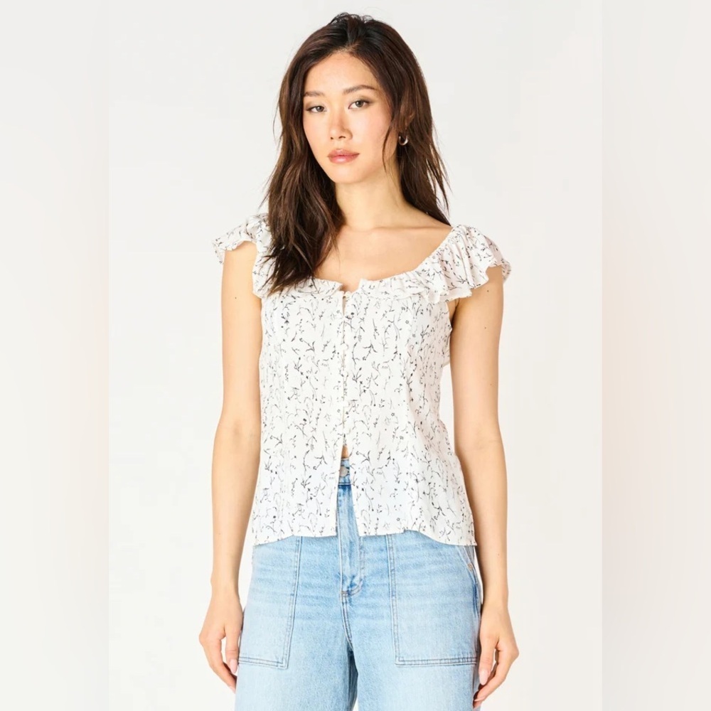Dex • NWT $66 White Floral Ruffle Blouse PTP 18”